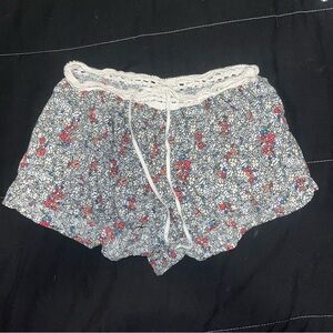 Aerie Floral Lace Trim Shorts size m